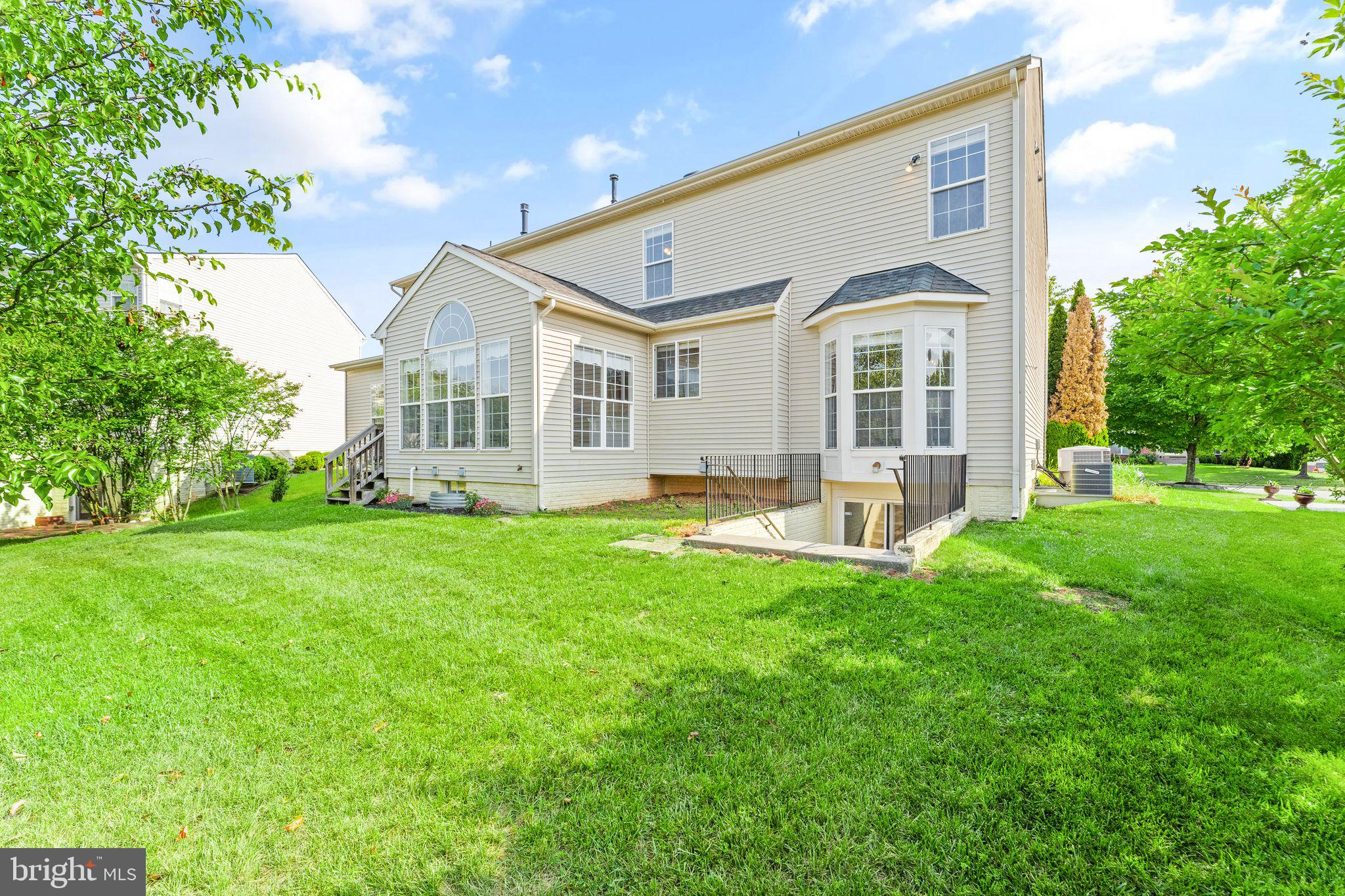 243 MINDY COURT SE