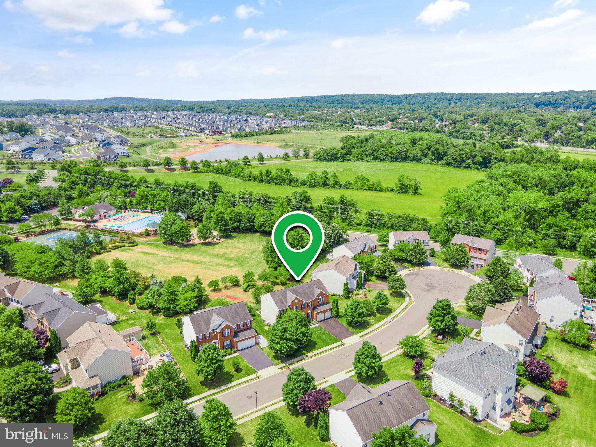 243 MINDY COURT SE
