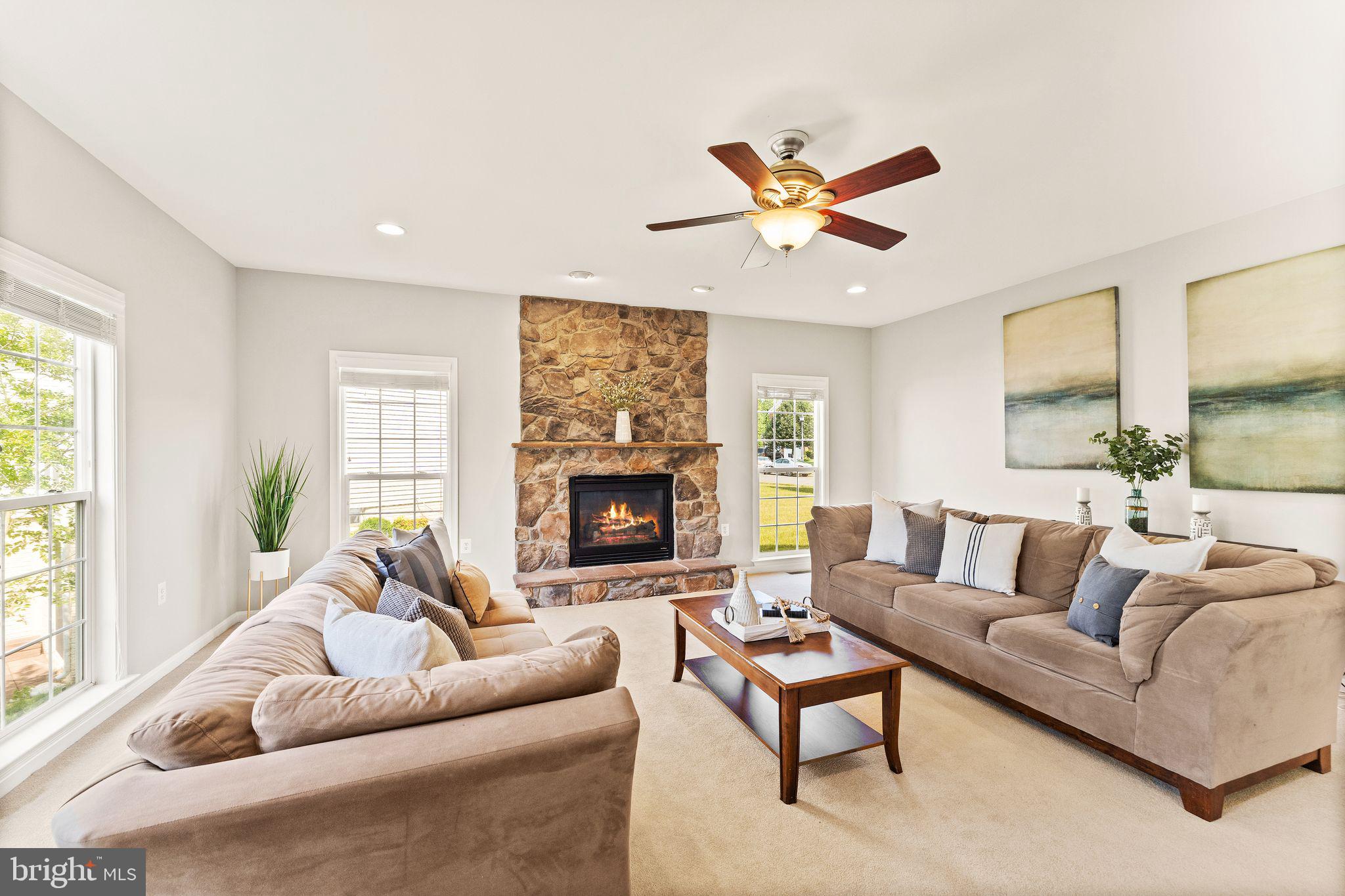 243 MINDY COURT SE