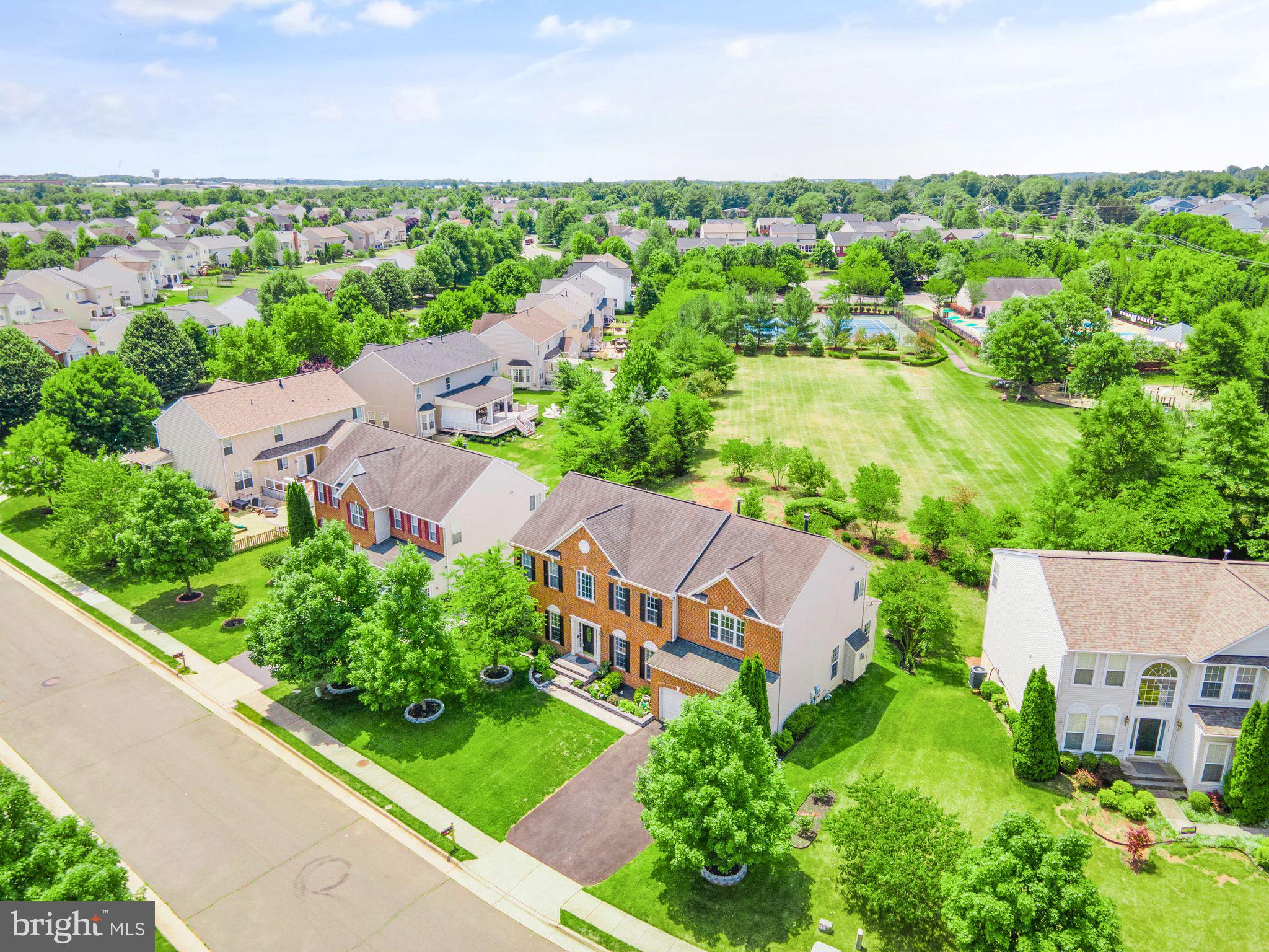 243 MINDY COURT SE