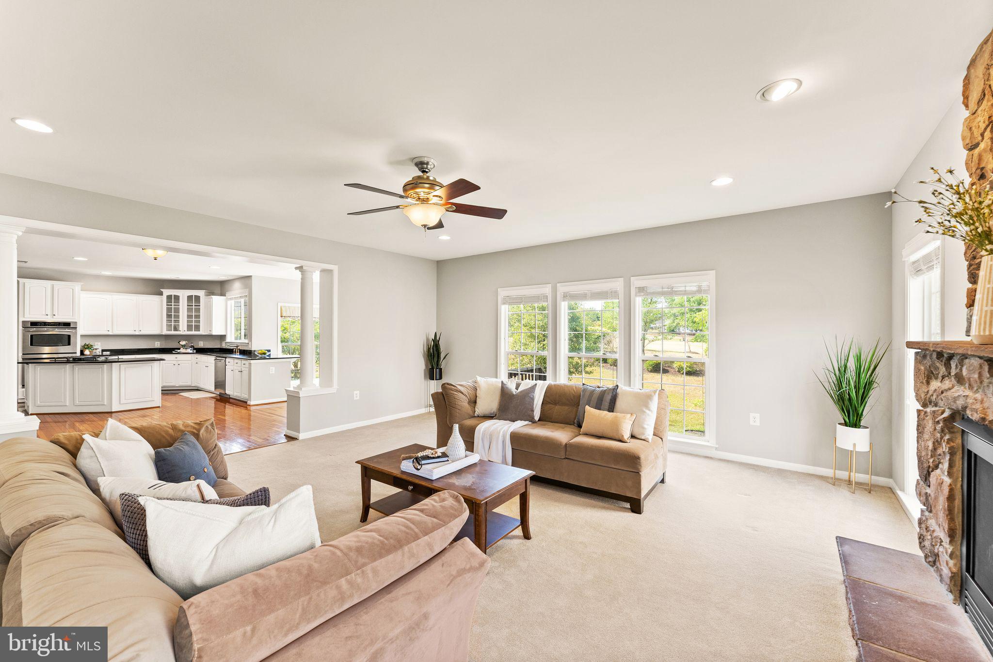 243 MINDY COURT SE