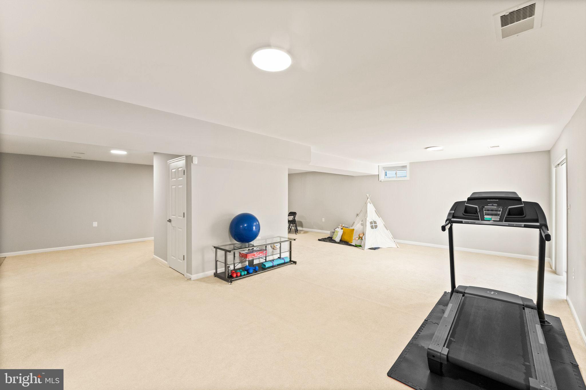 243 MINDY COURT SE