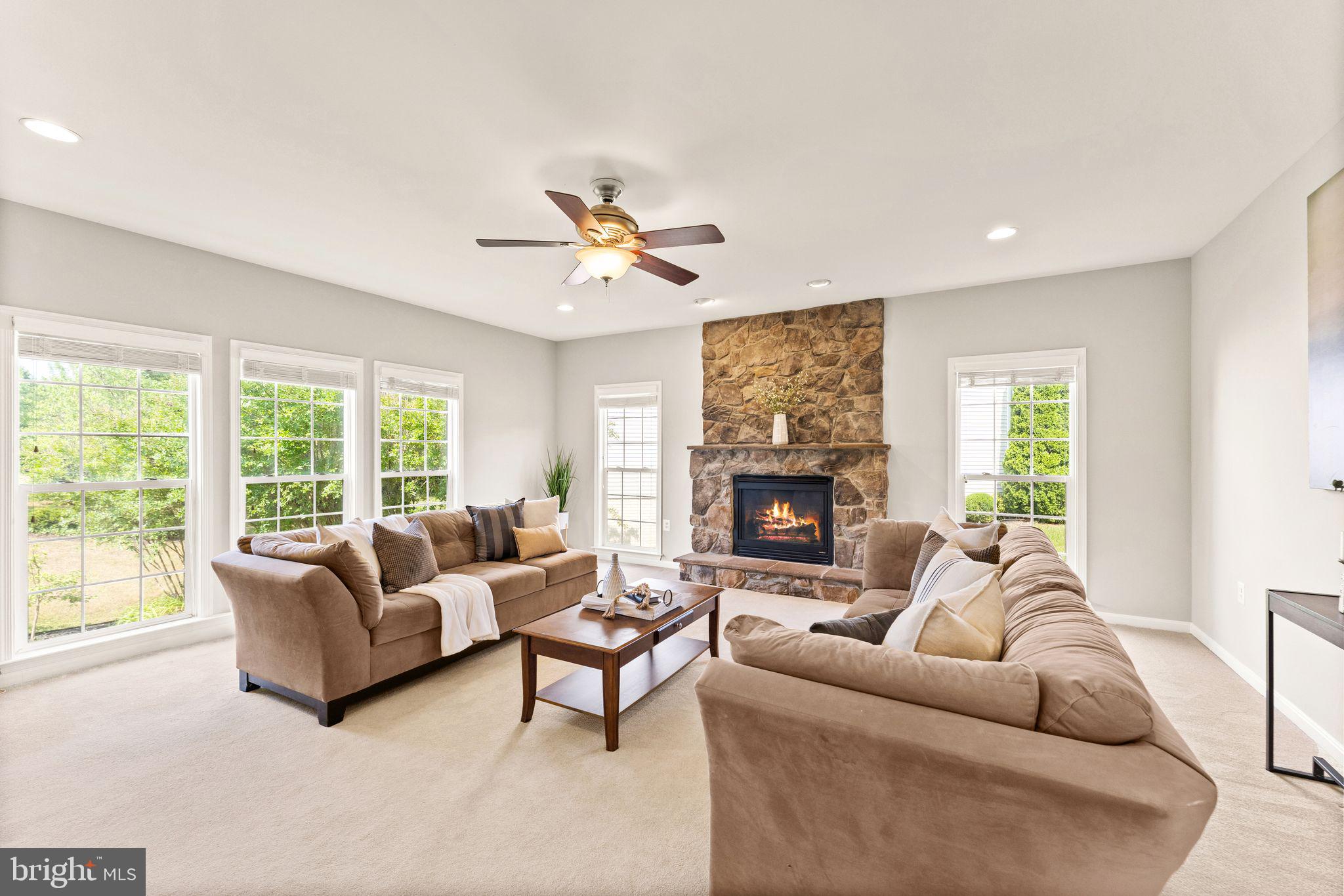 243 MINDY COURT SE
