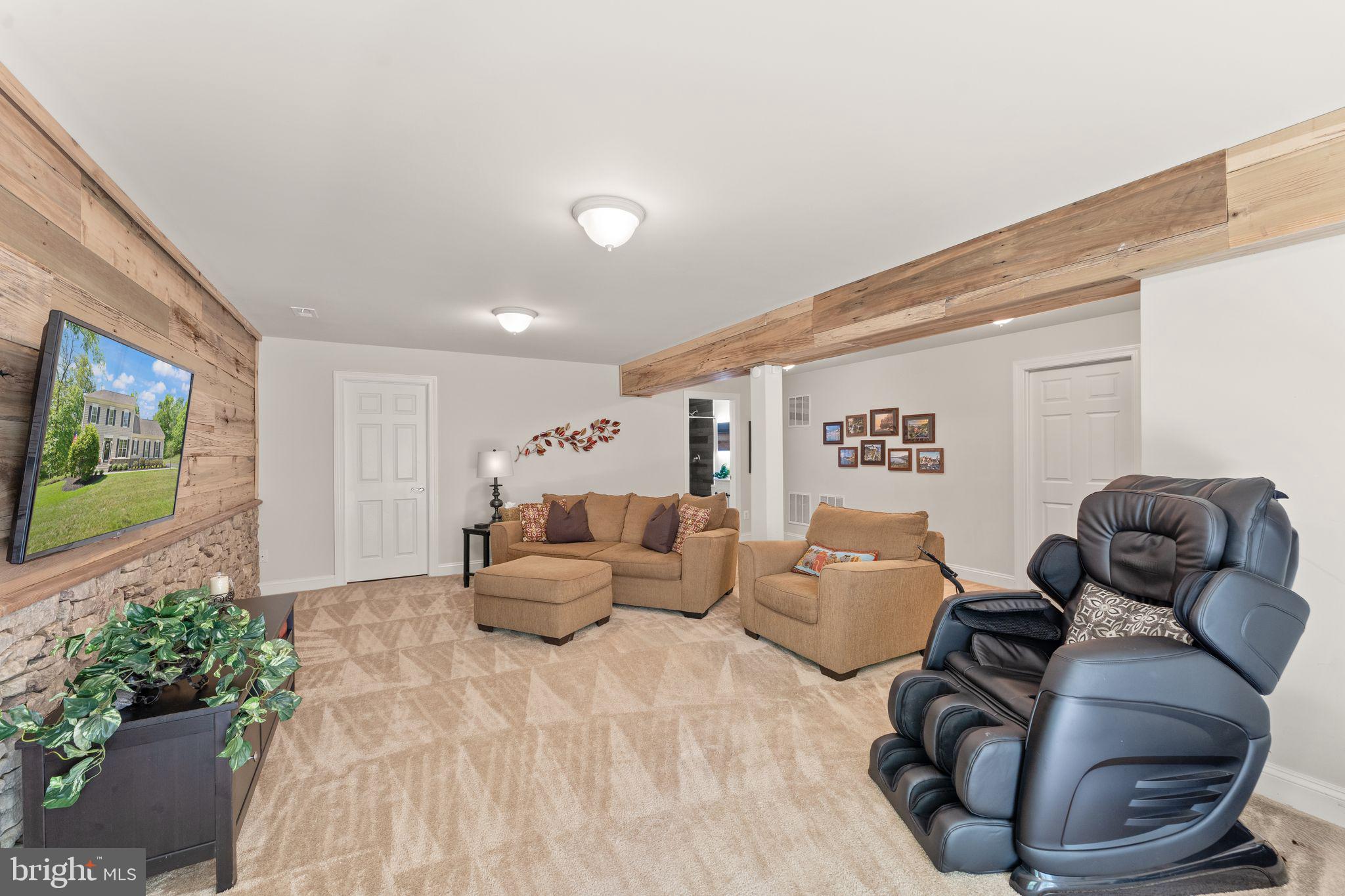 18113 LINDEN GROVE COURT