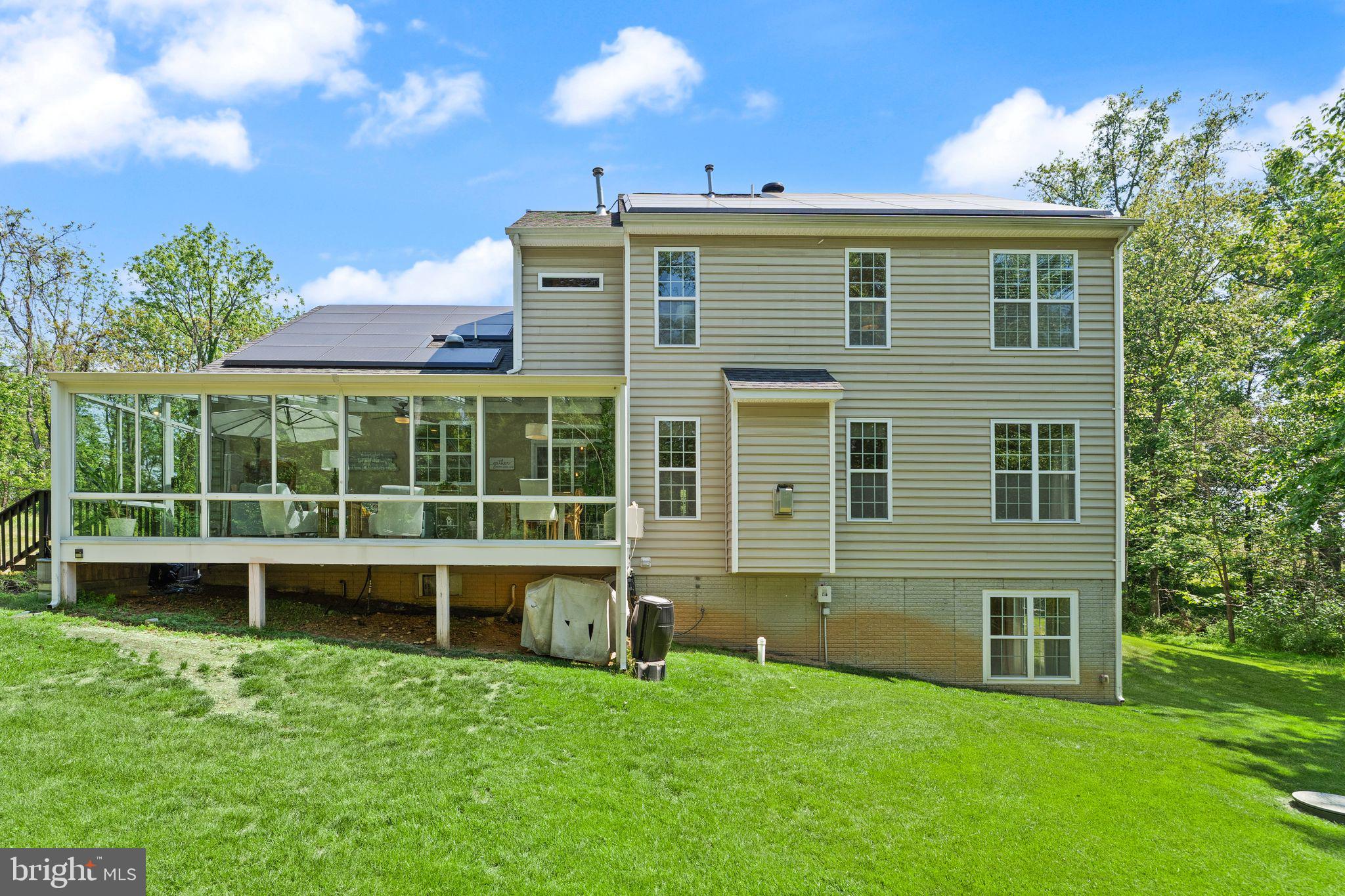 18113 LINDEN GROVE COURT