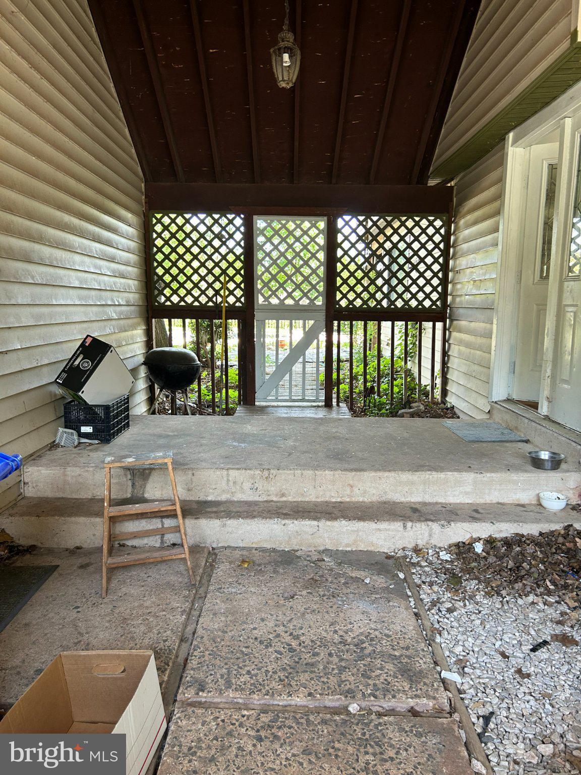 102 WRIGHTWOOD PLACE