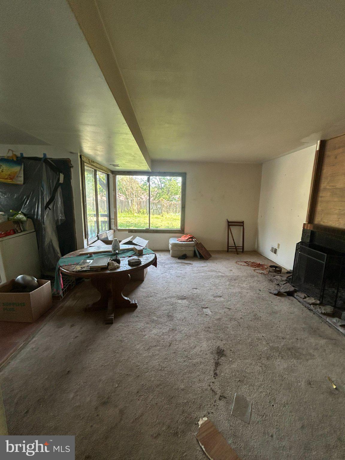 102 WRIGHTWOOD PLACE
