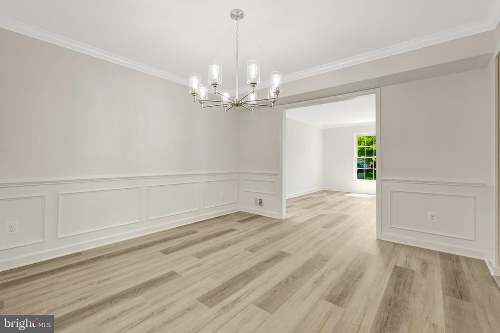 43501 GOLDEN MEADOW CIRCLE