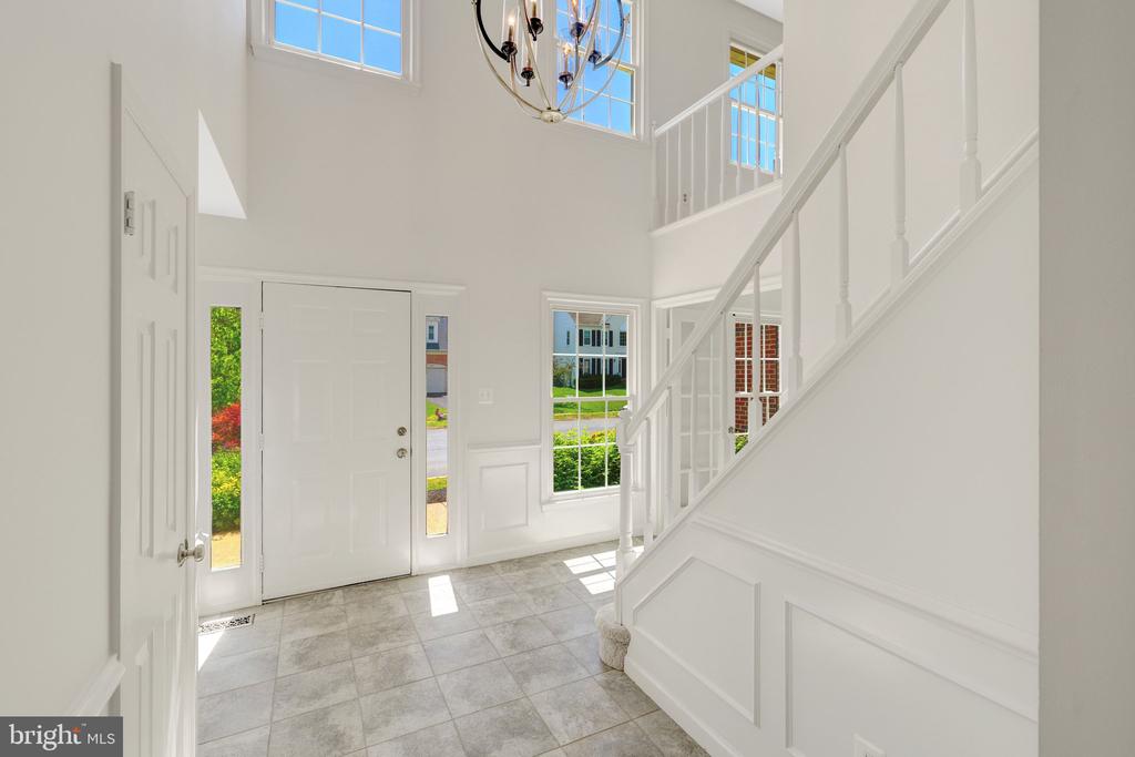 43501 GOLDEN MEADOW CIRCLE