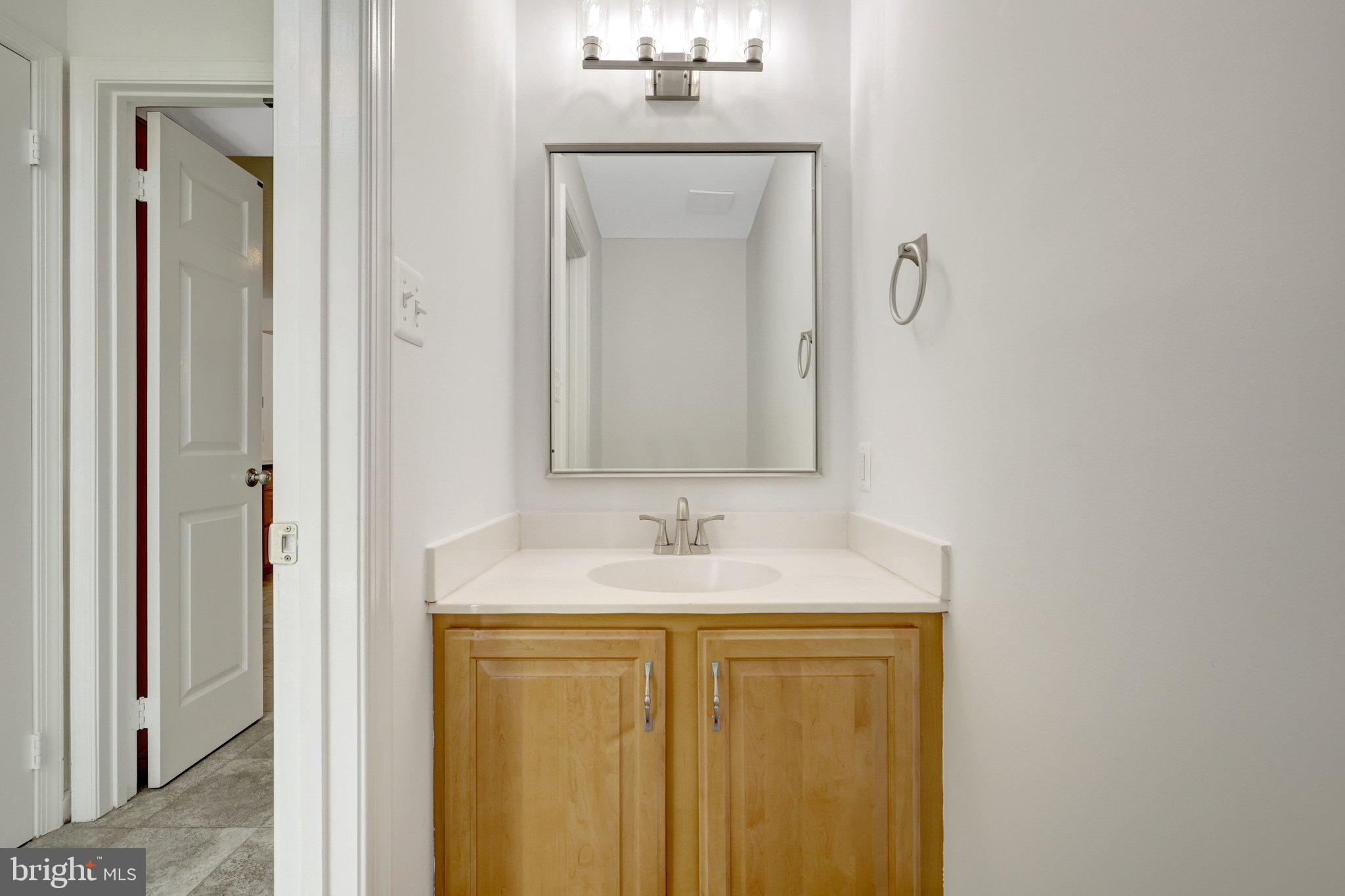 43501 GOLDEN MEADOW CIRCLE