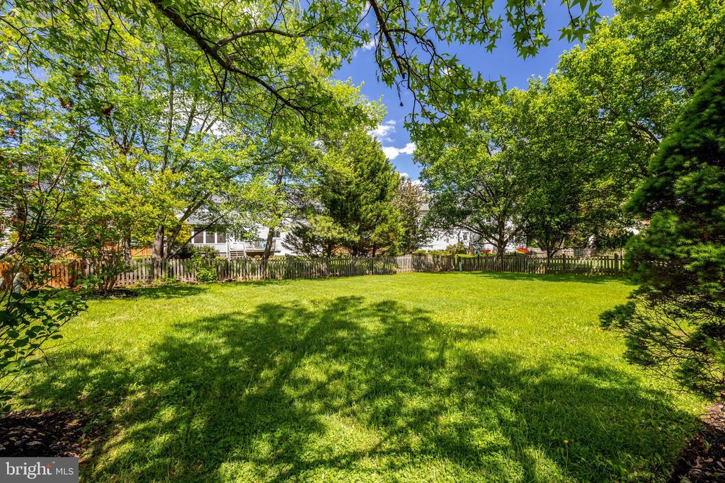43501 GOLDEN MEADOW CIRCLE