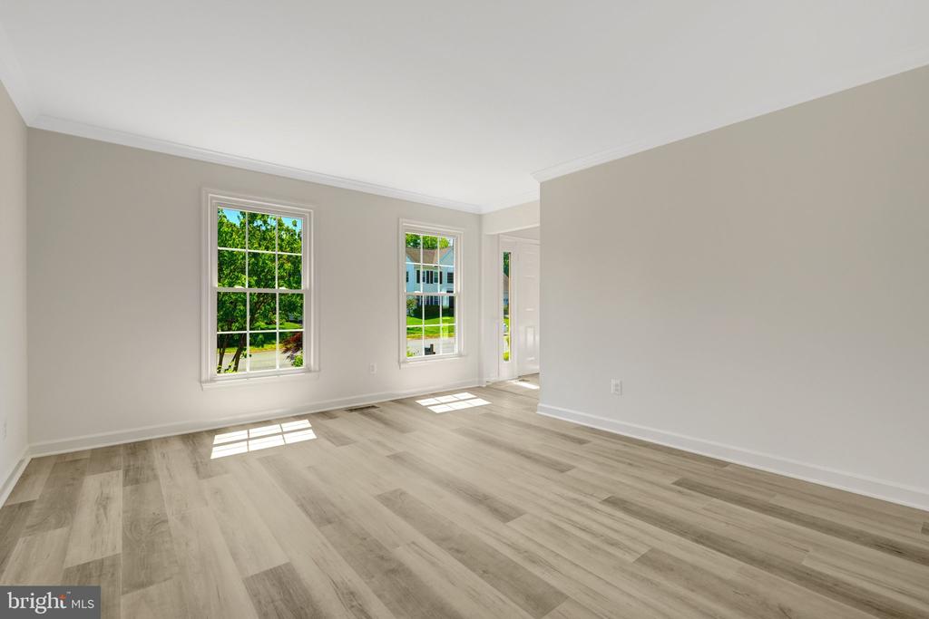 43501 GOLDEN MEADOW CIRCLE