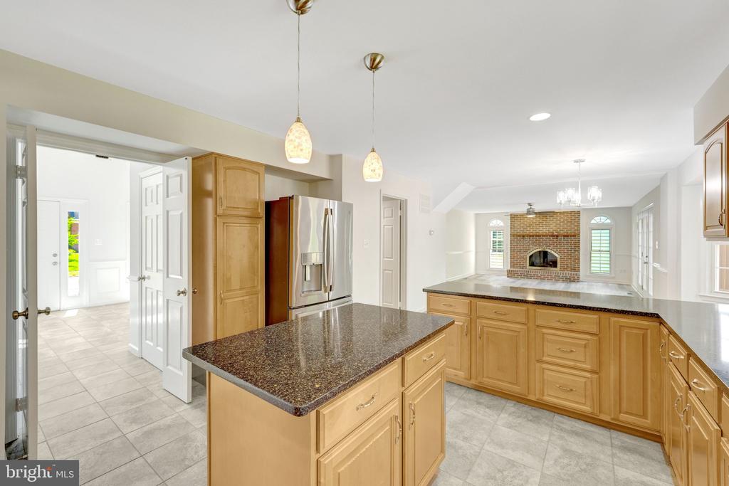 43501 GOLDEN MEADOW CIRCLE