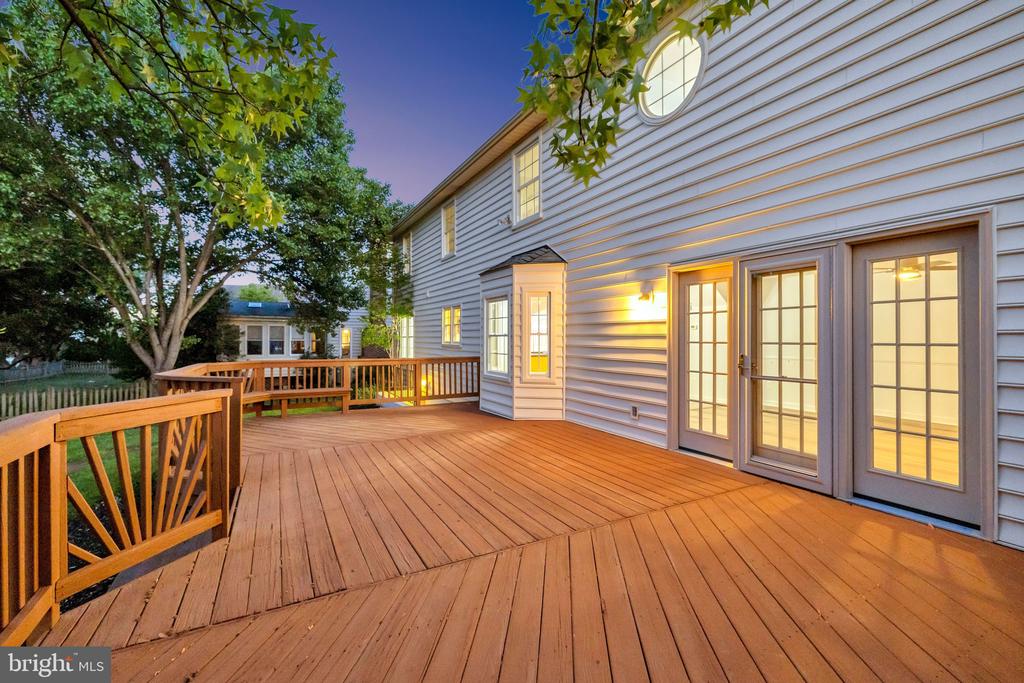 43501 GOLDEN MEADOW CIRCLE