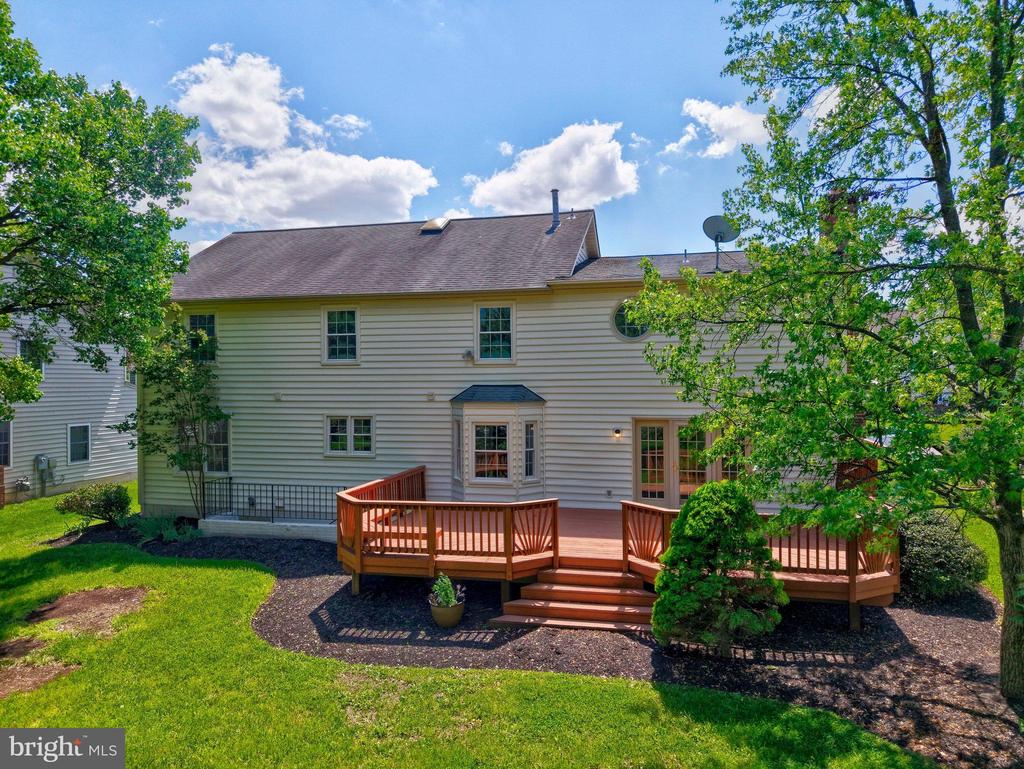 43501 GOLDEN MEADOW CIRCLE