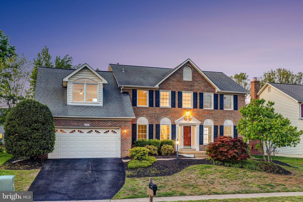43501 GOLDEN MEADOW CIRCLE