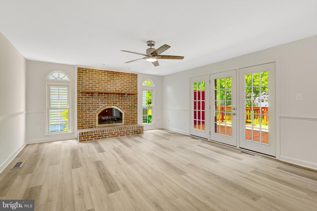 43501 GOLDEN MEADOW CIRCLE