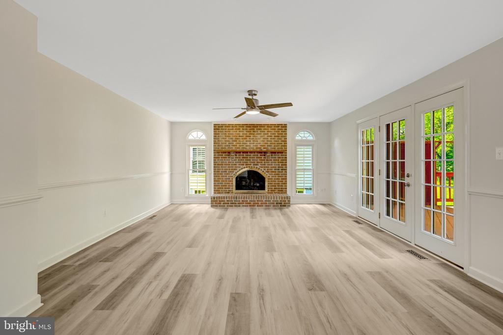 43501 GOLDEN MEADOW CIRCLE