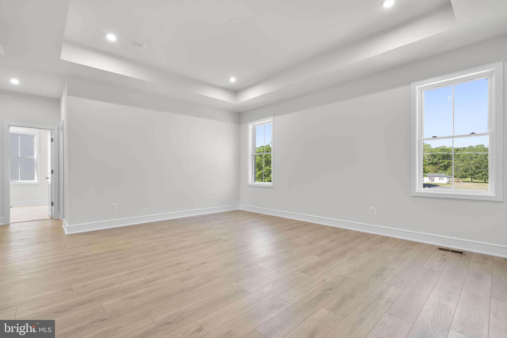 2 GOLDEN HOLLY DRIVE STONE 36-F2