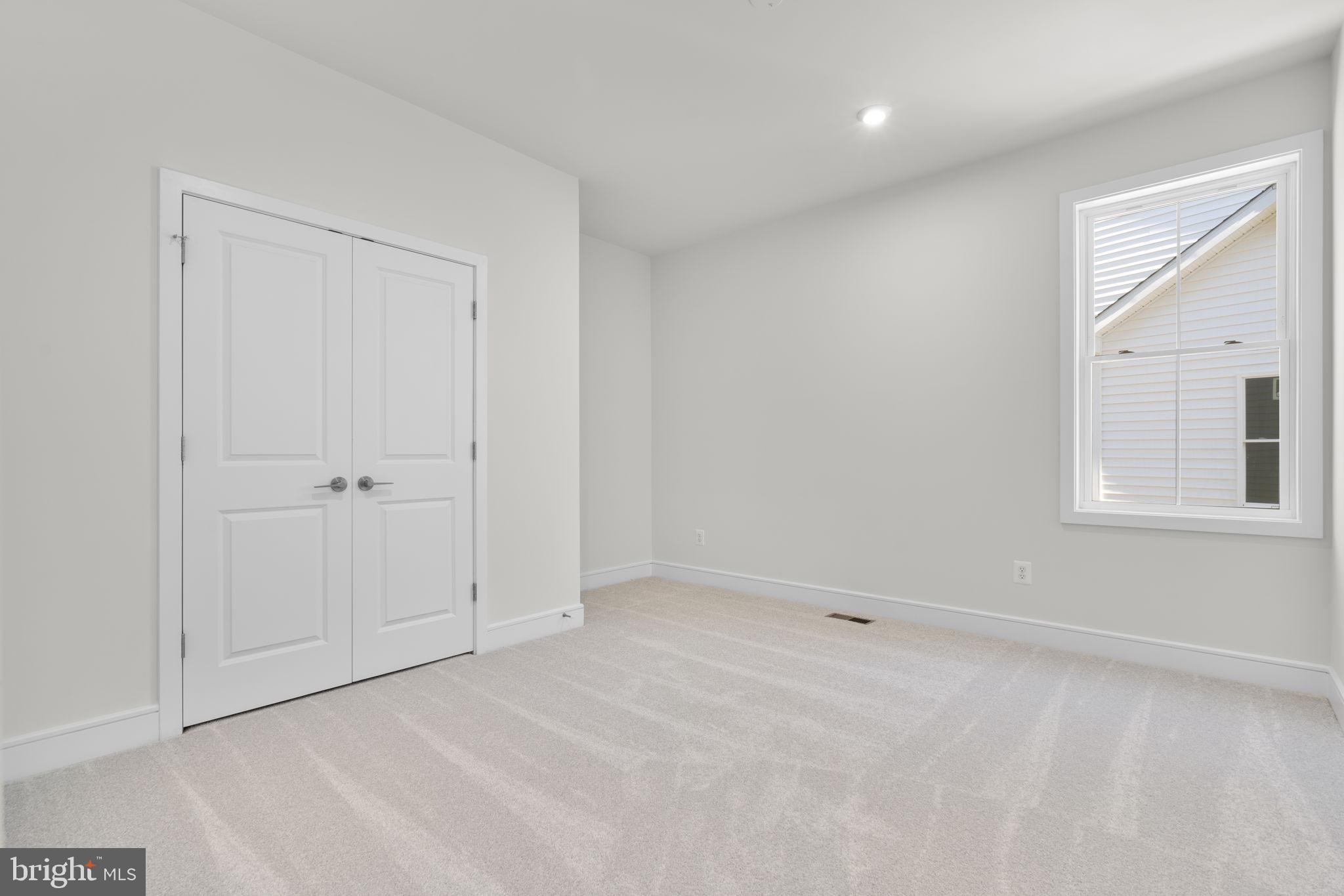 2 GOLDEN HOLLY DRIVE STONE 36-F2