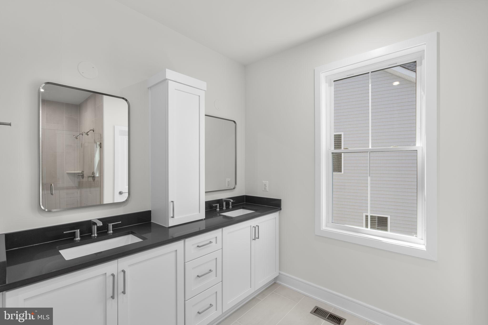 2 GOLDEN HOLLY DRIVE STONE 36-F2