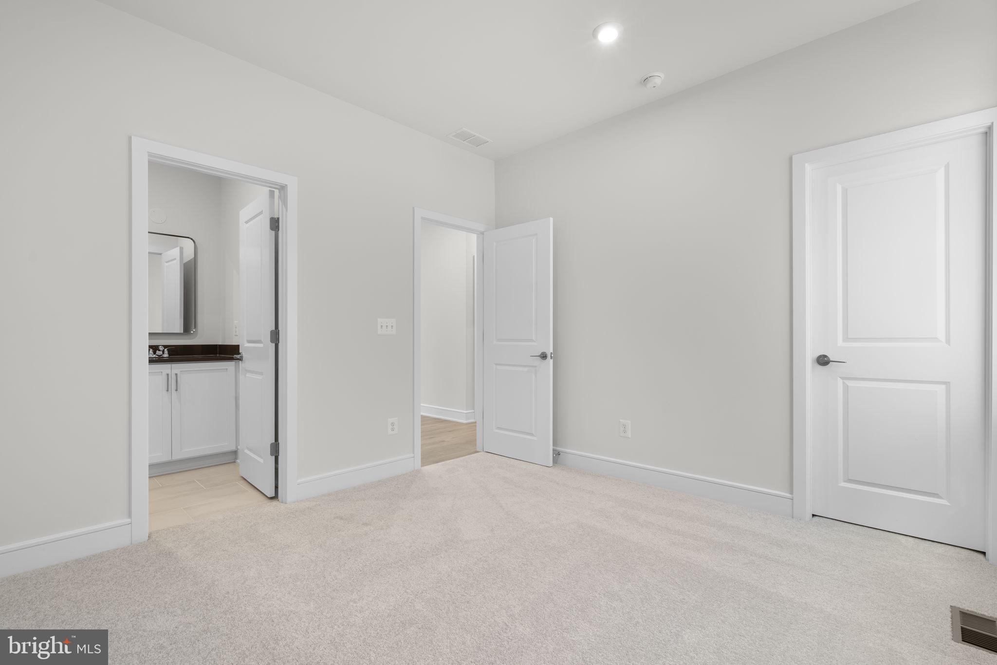 2 GOLDEN HOLLY DRIVE STONE 36-F2