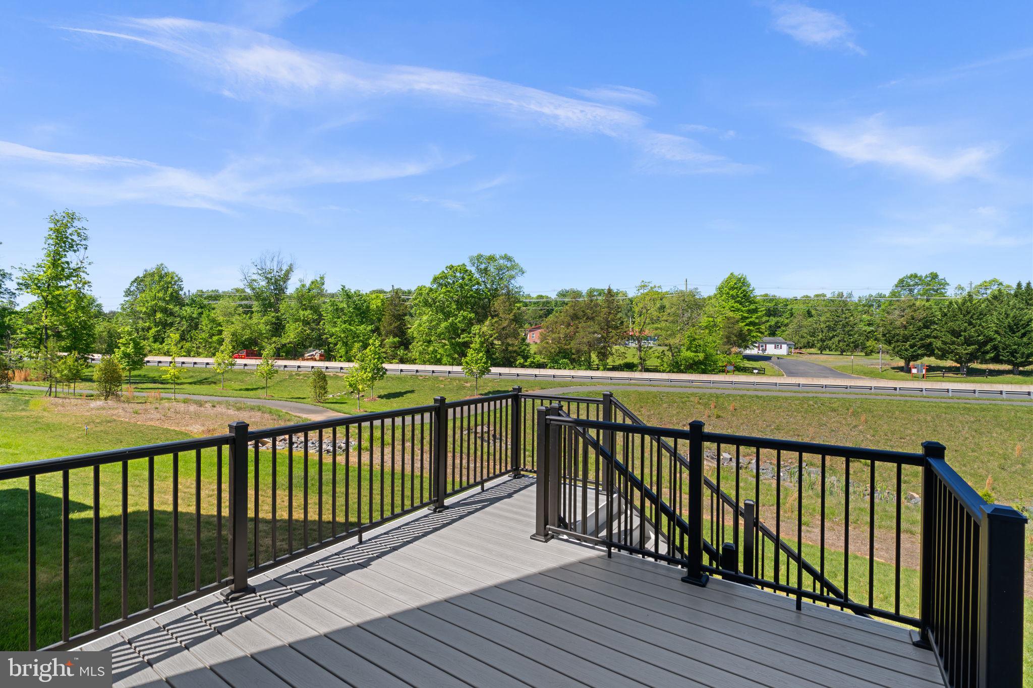 2 GOLDEN HOLLY DRIVE STONE 36-F2