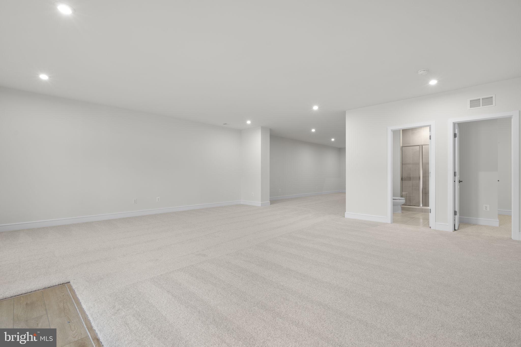 2 GOLDEN HOLLY DRIVE STONE 36-F2