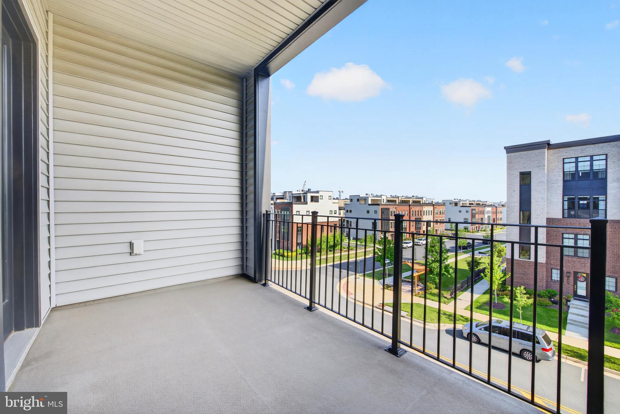 43446 CROSON LANE 300