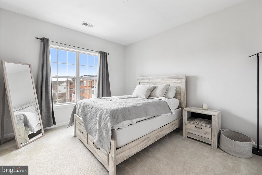 43131 WEALDSTONE TERRACE