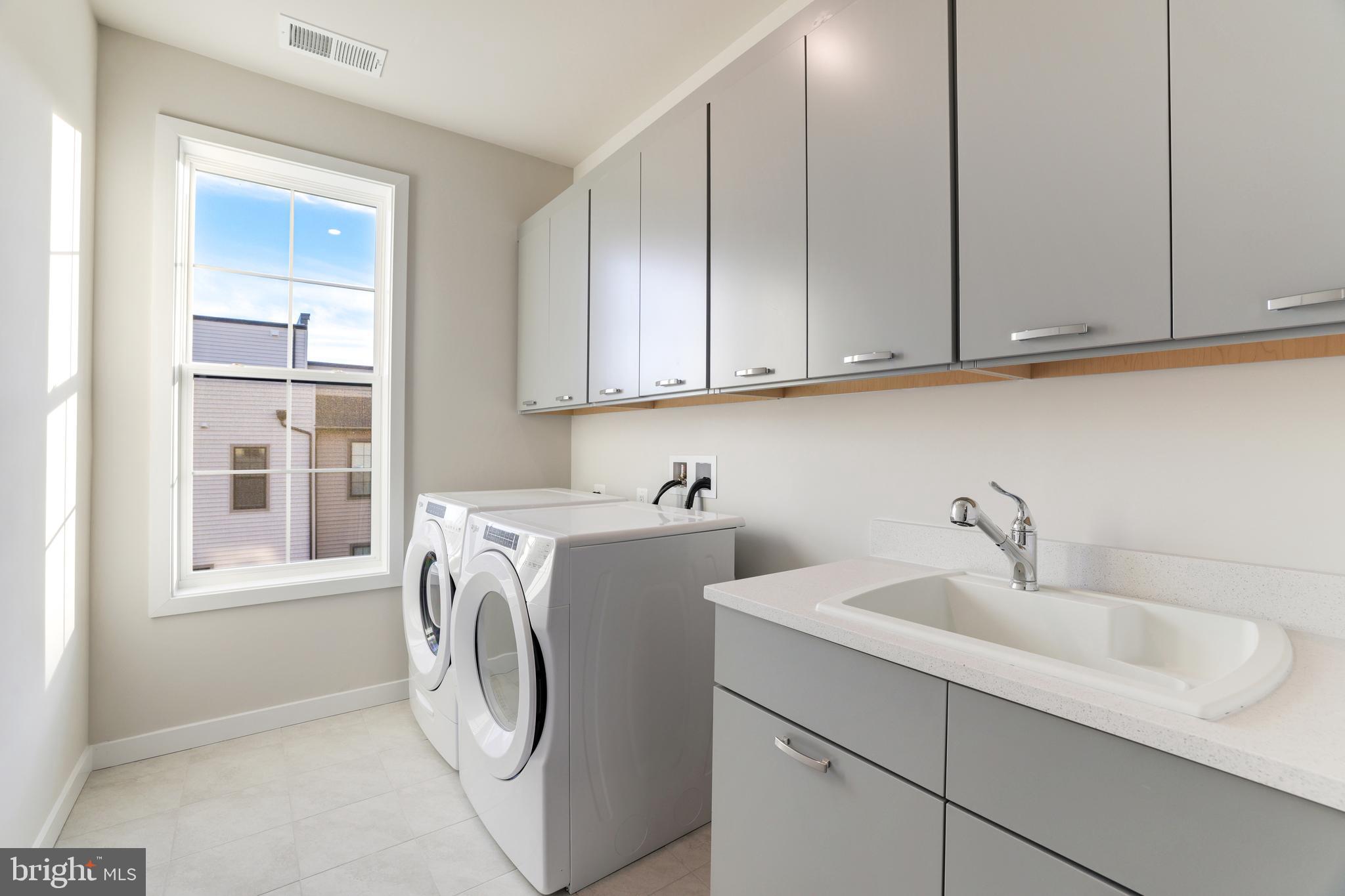 43920 LUDWELL FARM SQUARE