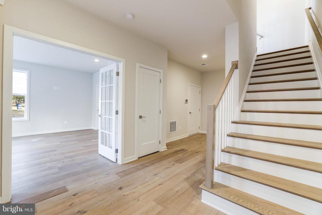 43920 LUDWELL FARM SQUARE