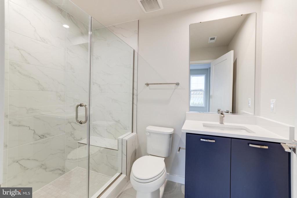 43920 LUDWELL FARM SQUARE
