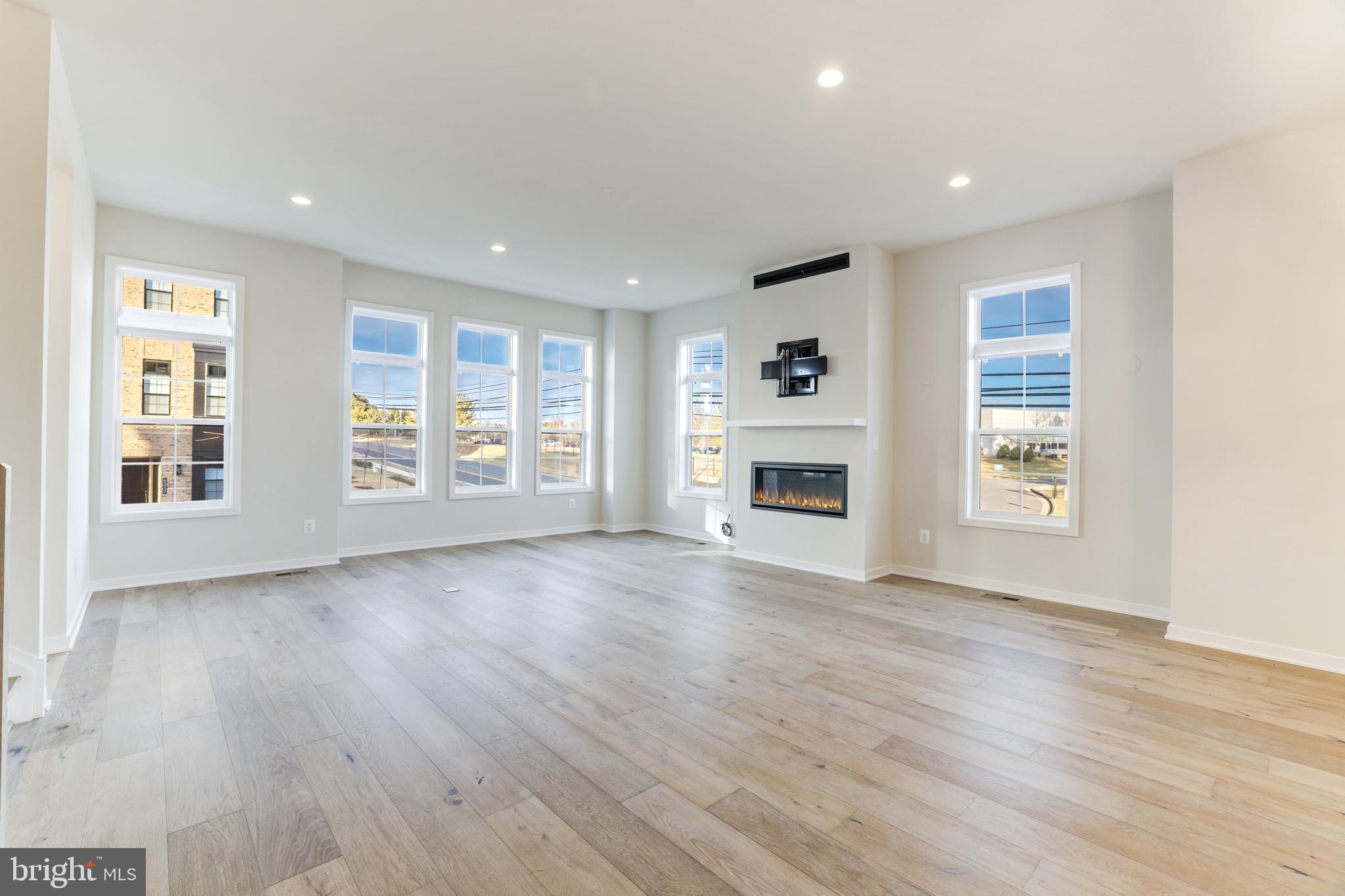 43920 LUDWELL FARM SQUARE