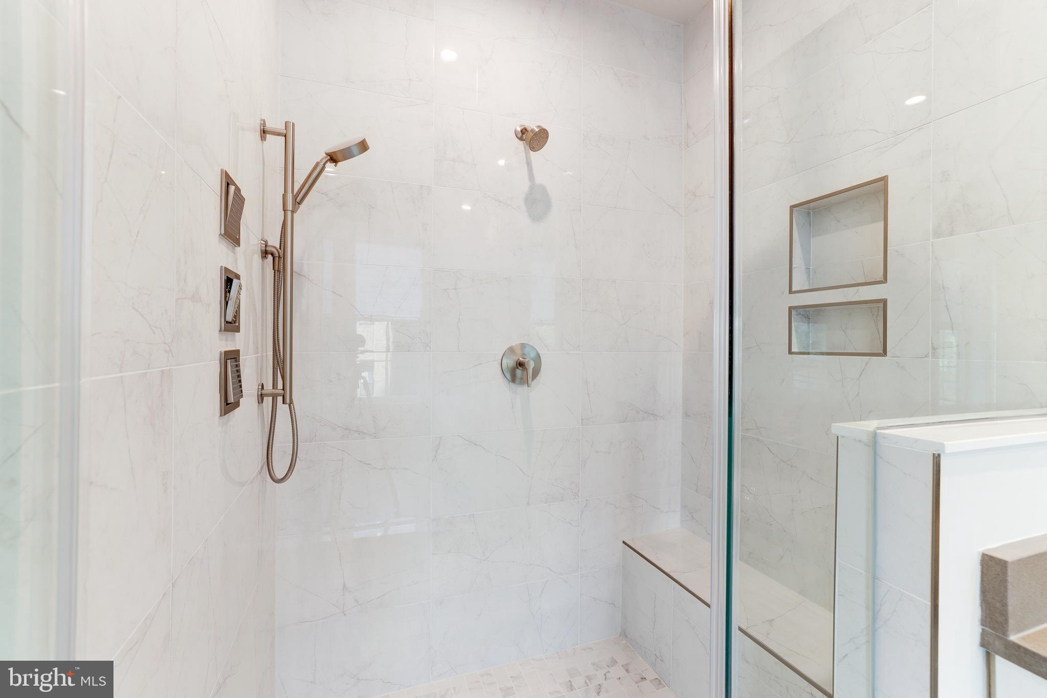 43920 LUDWELL FARM SQUARE
