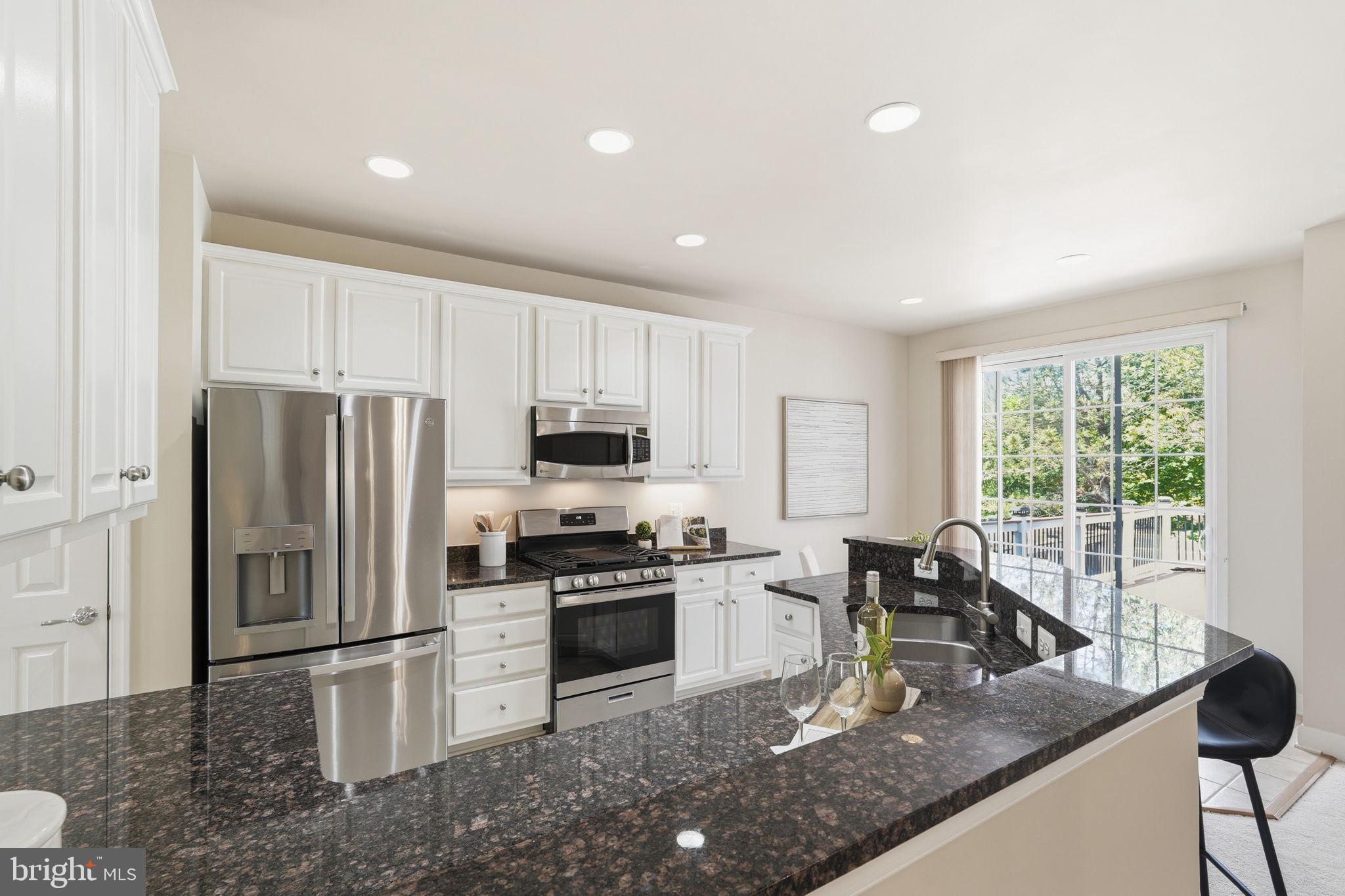 42695 WILMAR SQUARE