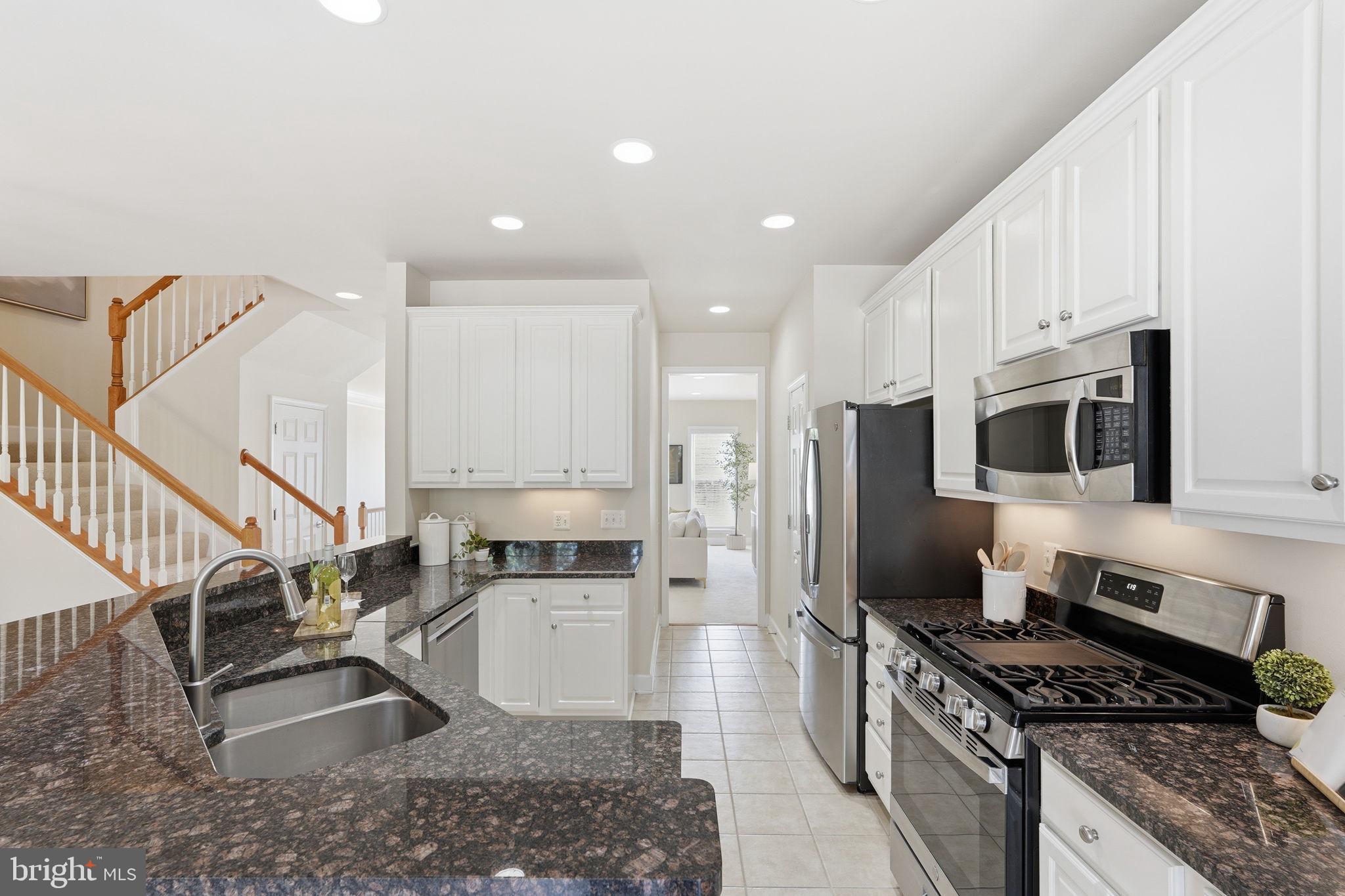 42695 WILMAR SQUARE