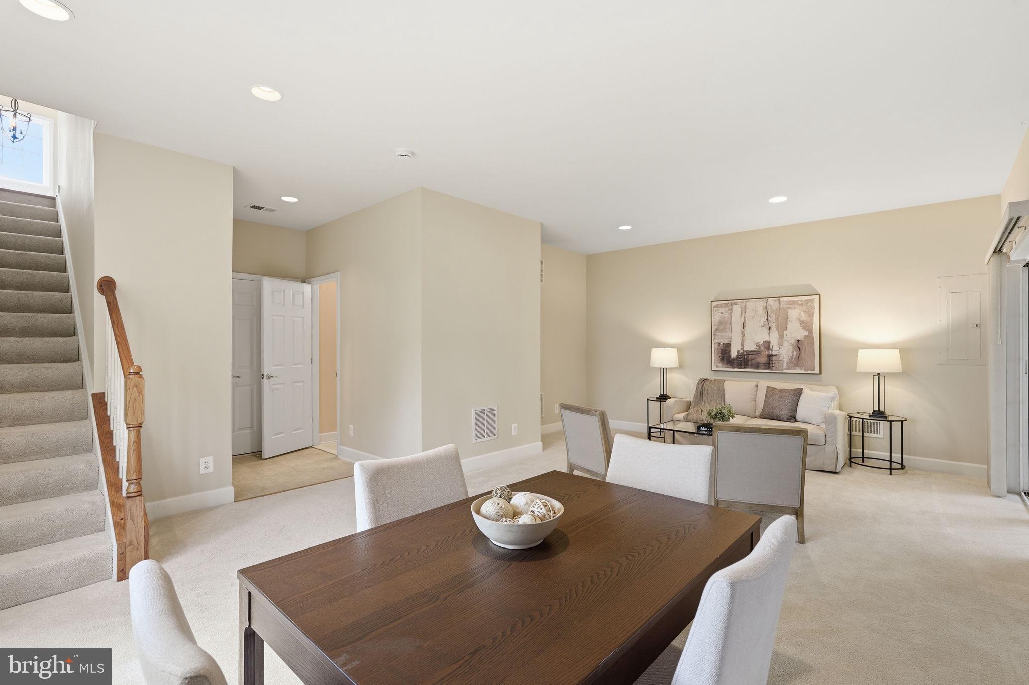 42695 WILMAR SQUARE