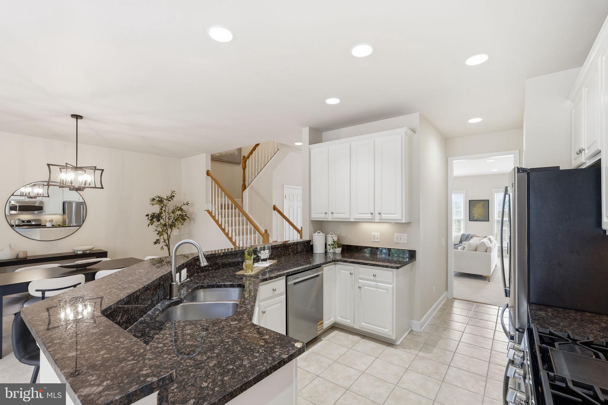 42695 WILMAR SQUARE