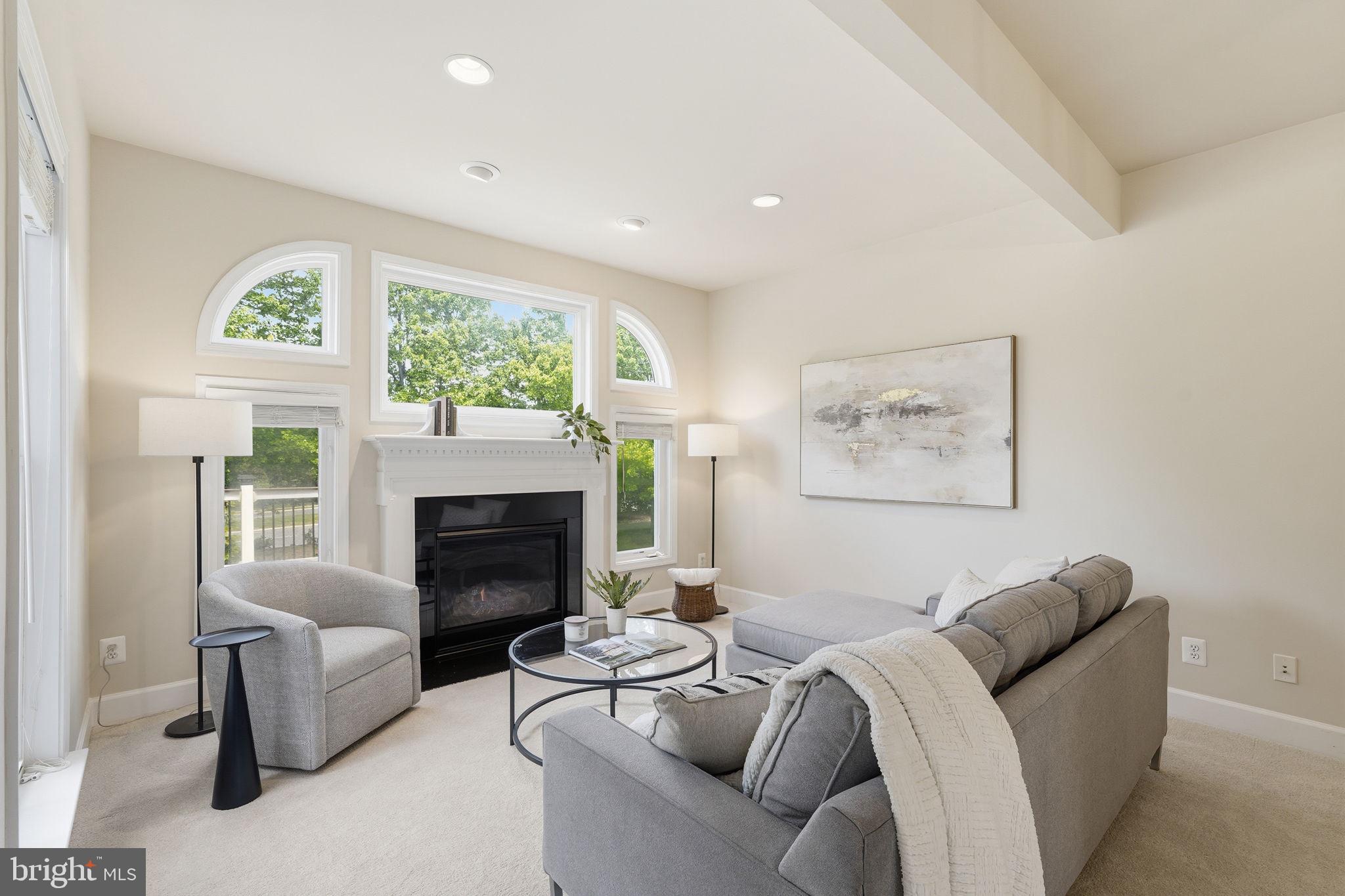 42695 WILMAR SQUARE