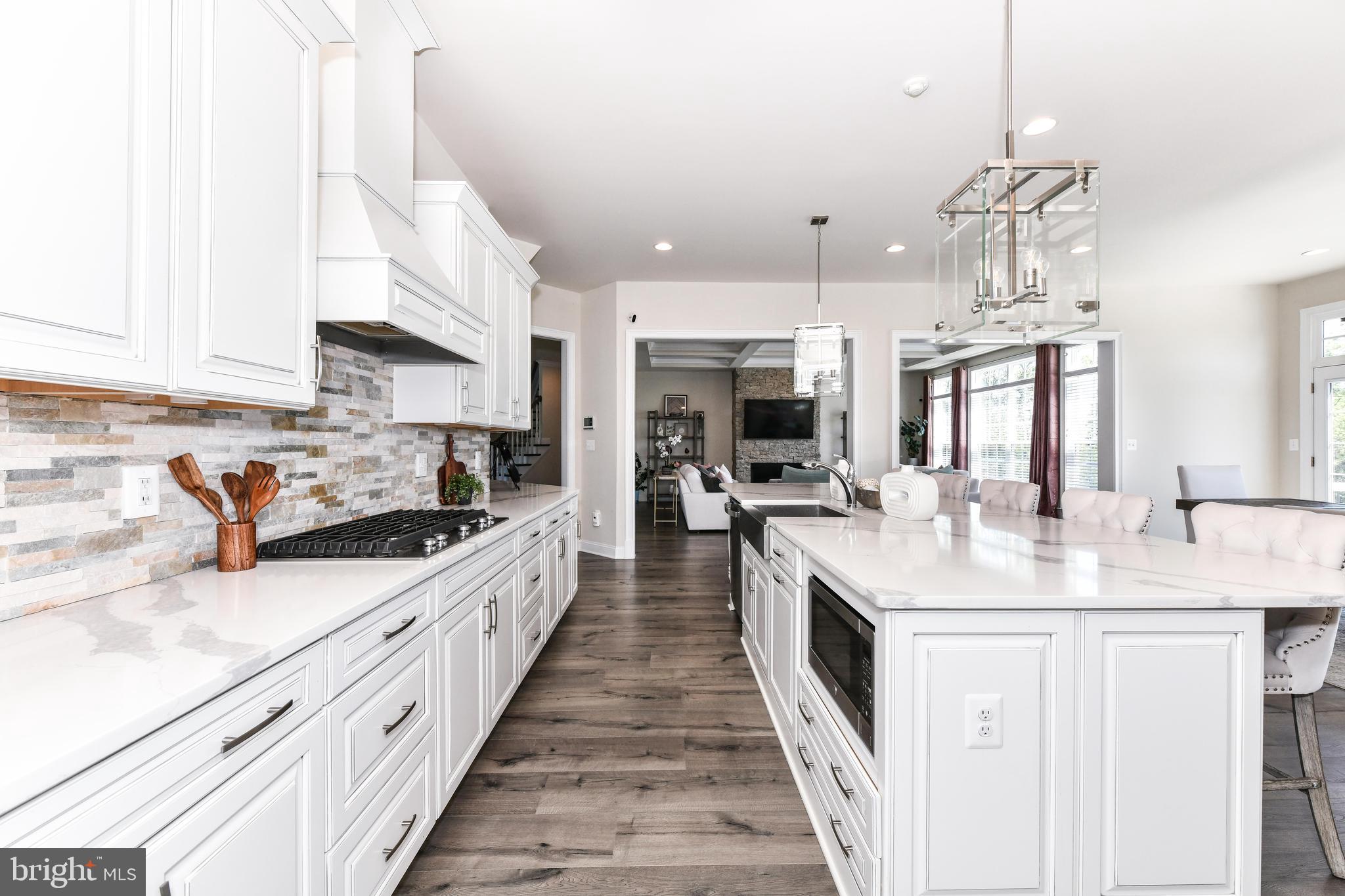 18030 MAINTREE FARM COURT