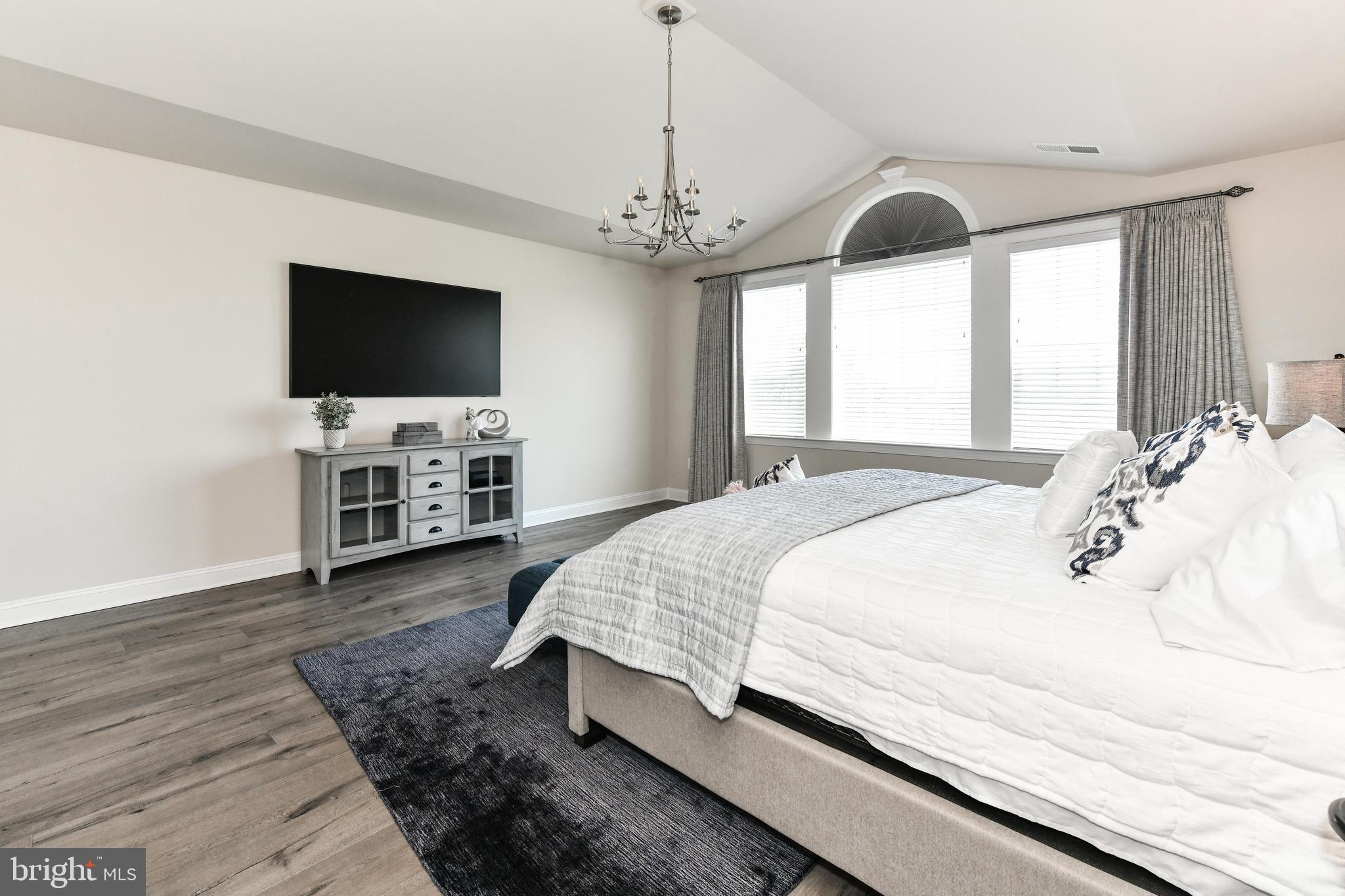 18030 MAINTREE FARM COURT