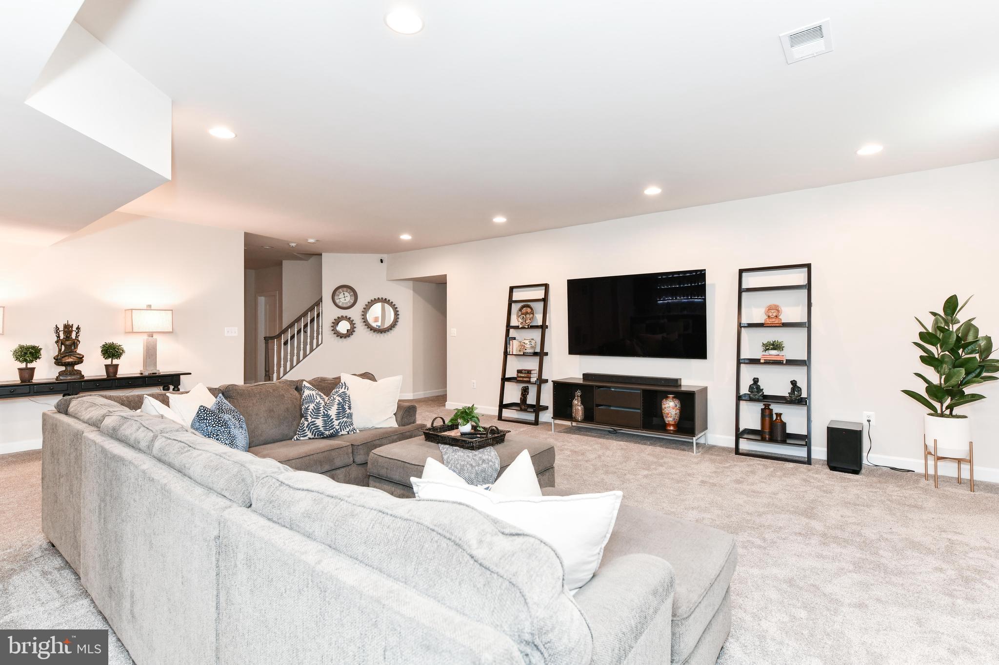 18030 MAINTREE FARM COURT
