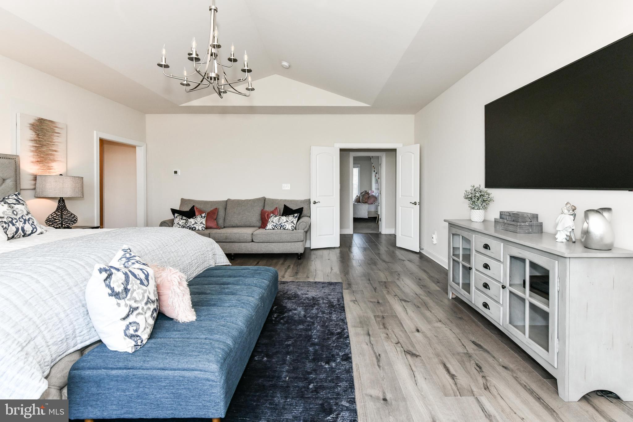 18030 MAINTREE FARM COURT