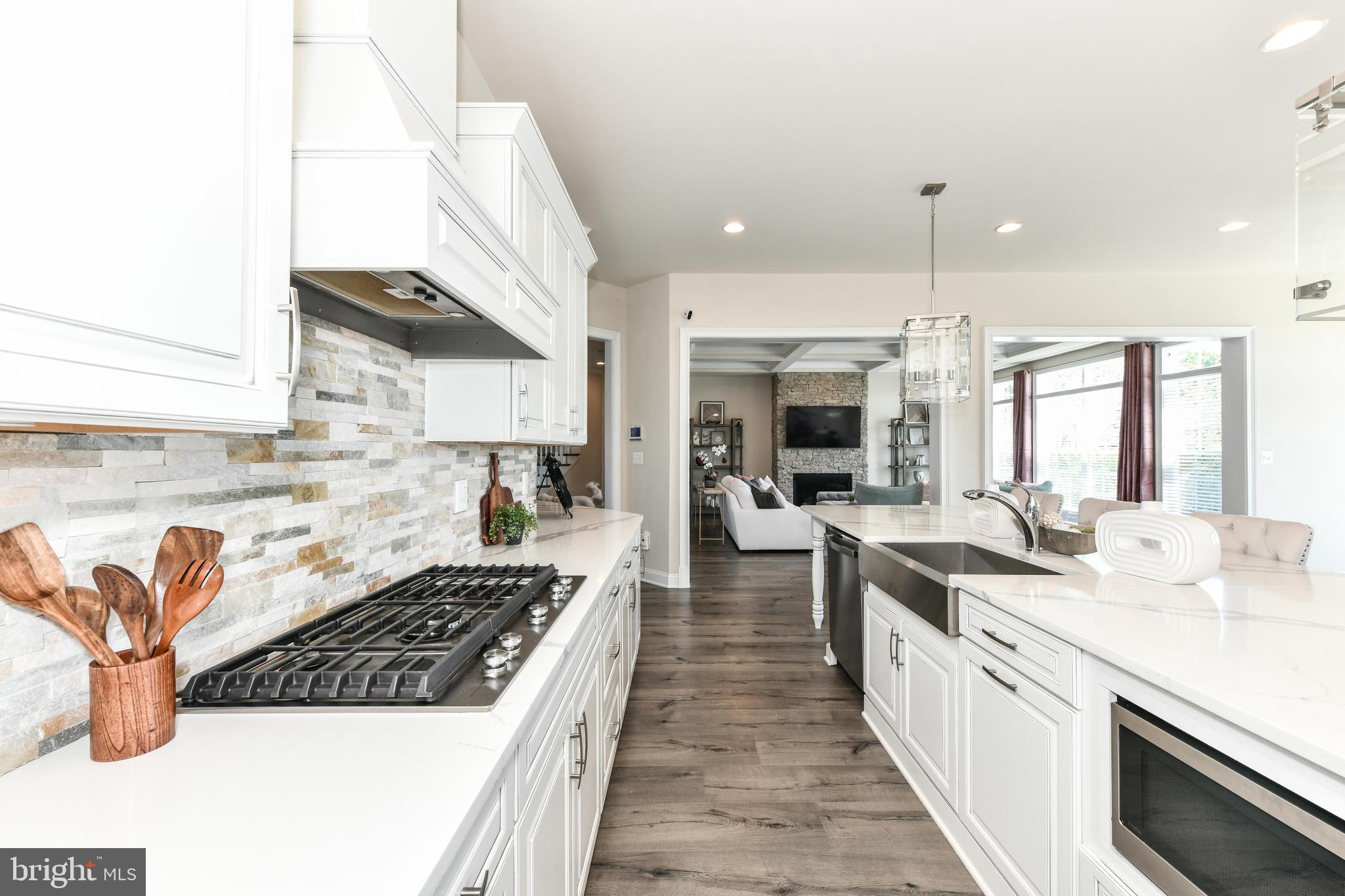 18030 MAINTREE FARM COURT