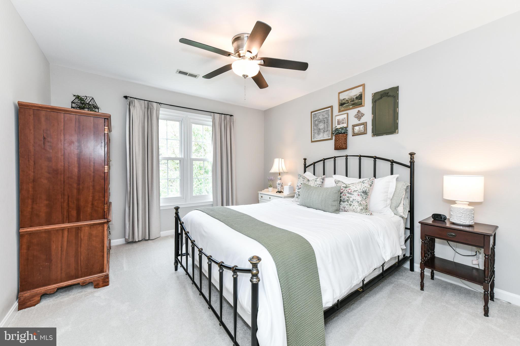 43478 GOLDEN MEADOW CIRCLE