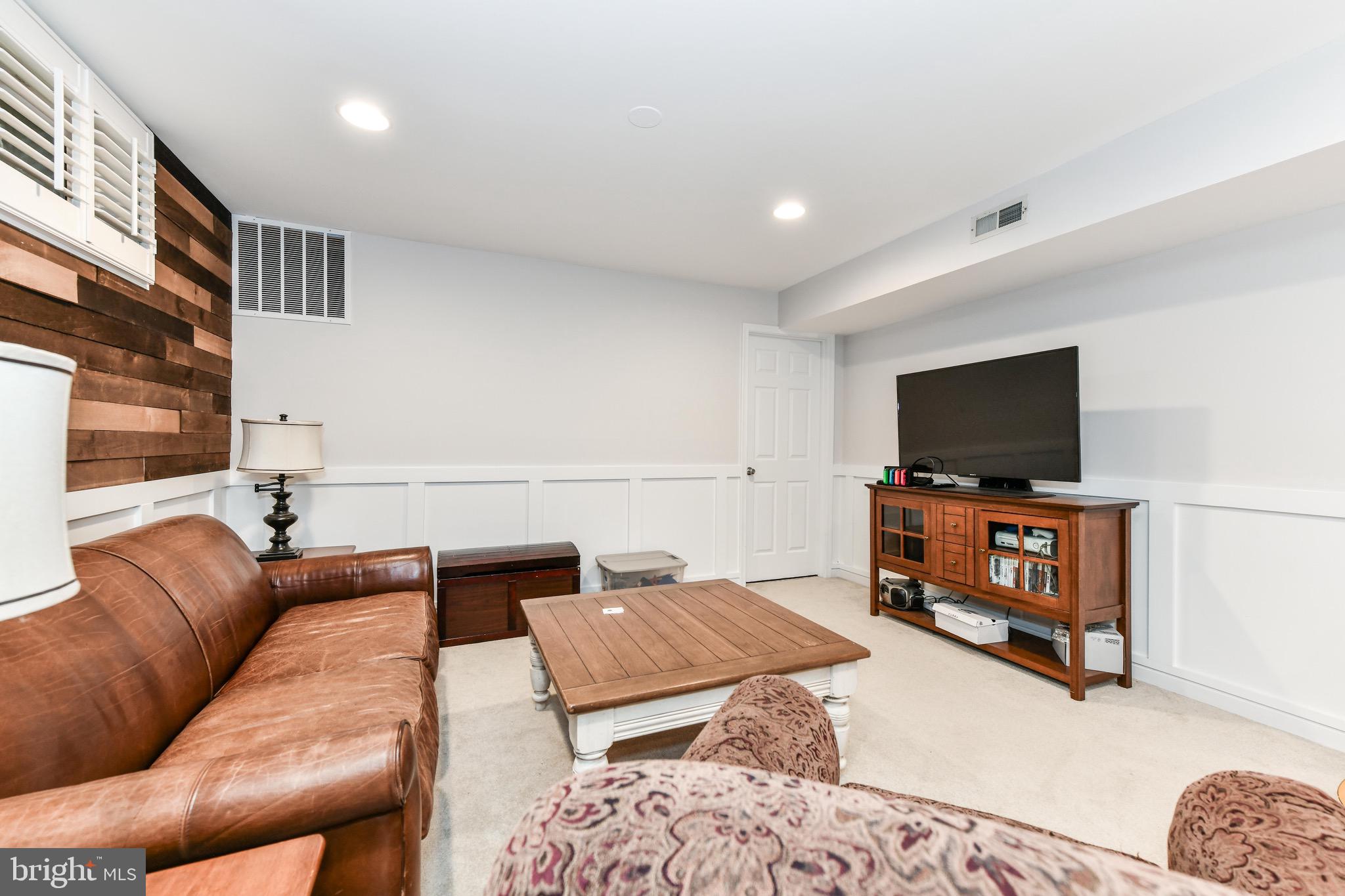 43478 GOLDEN MEADOW CIRCLE