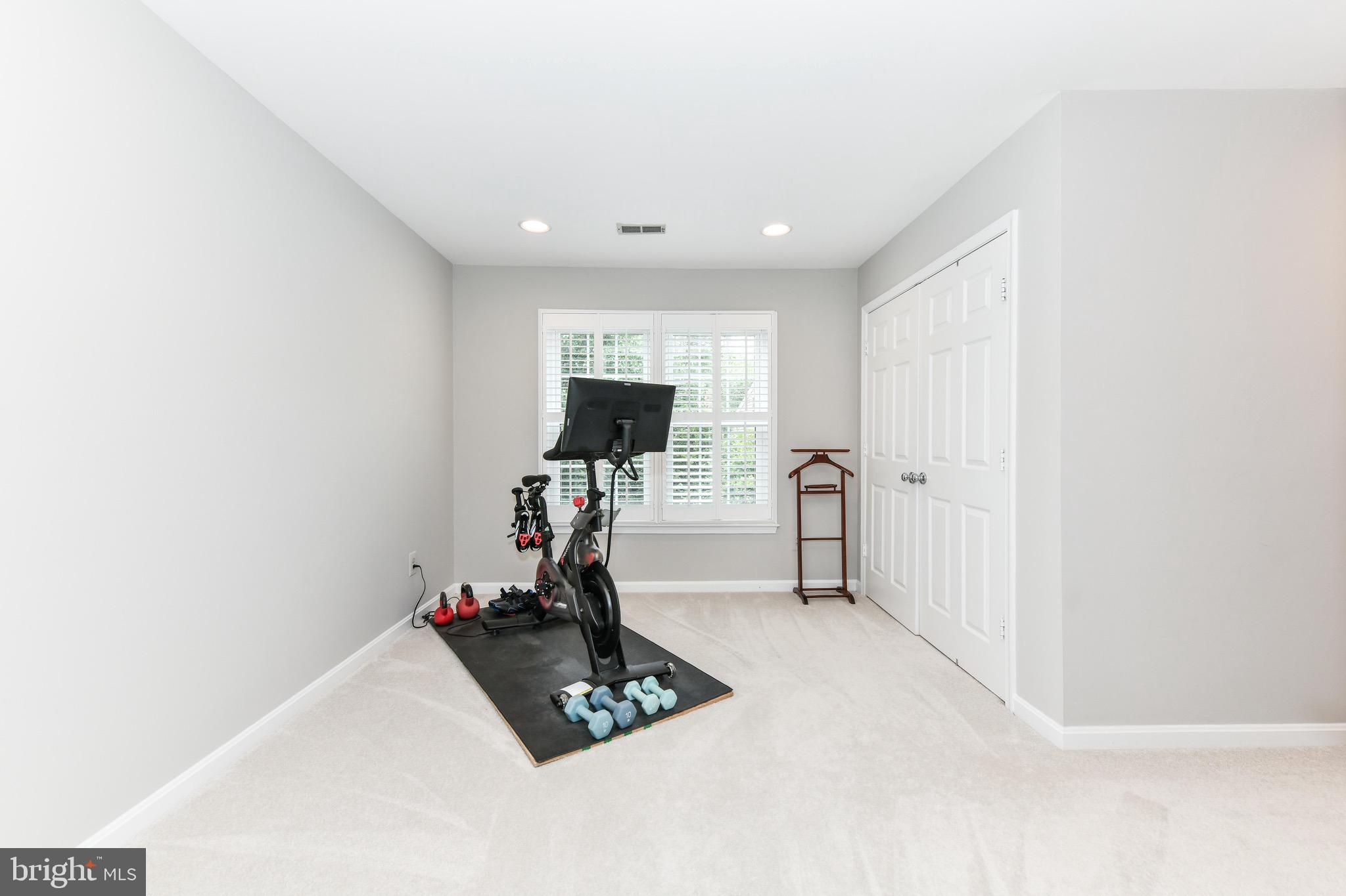 43478 GOLDEN MEADOW CIRCLE