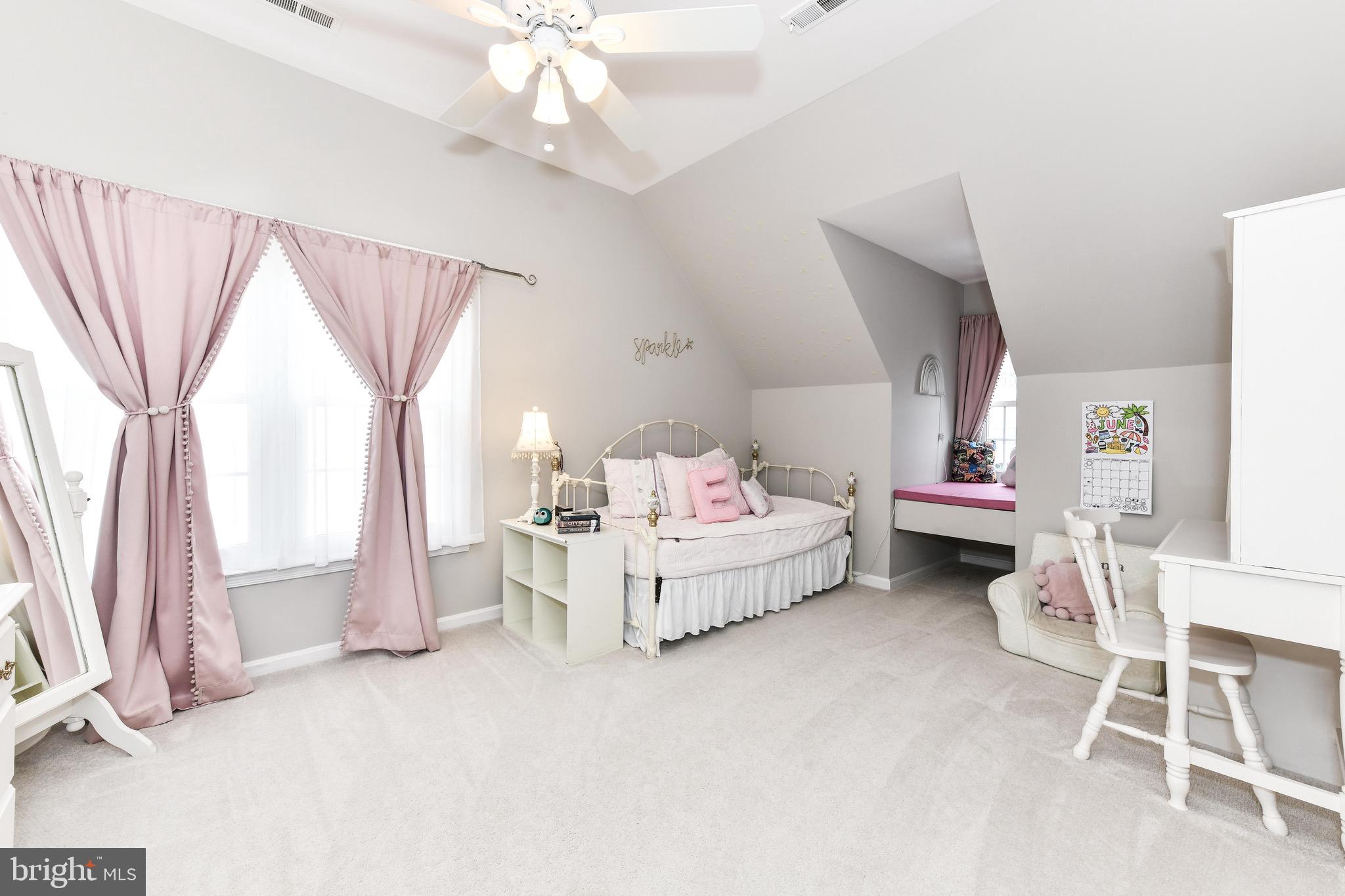 43478 GOLDEN MEADOW CIRCLE
