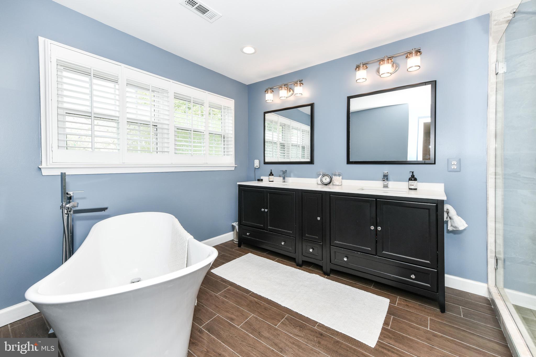 43478 GOLDEN MEADOW CIRCLE